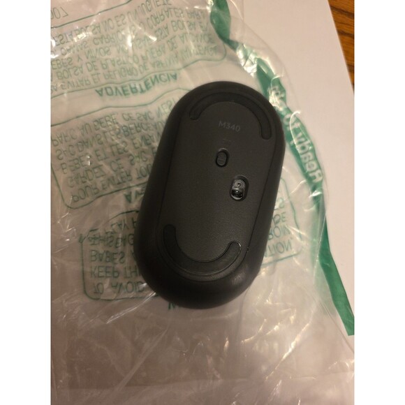 Logitech M340 Wireless Mouse with Limited Edition Prints, USB Receiver - Picture 3 of 5
